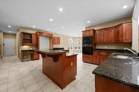 54 Woodland Drive Yorkville IL 60560