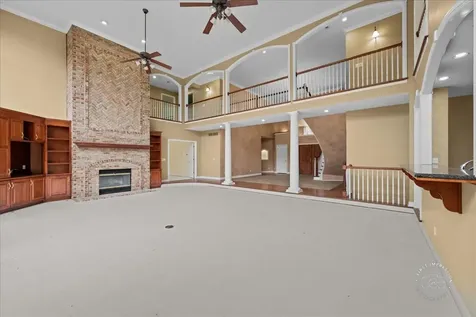54 Woodland Drive Yorkville IL 60560