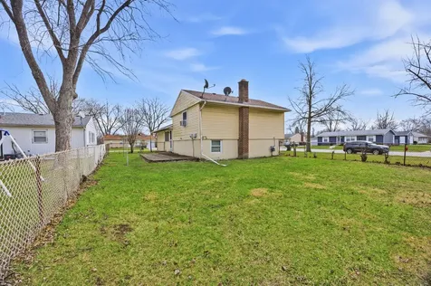 105 East Center Street Glenwood IL 60425