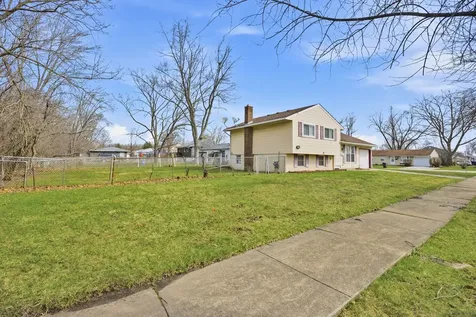 105 East Center Street Glenwood IL 60425