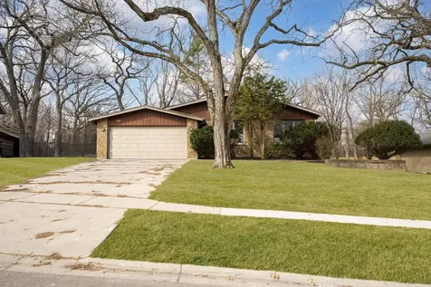 2205 Country Knoll Lane Elgin IL 60123