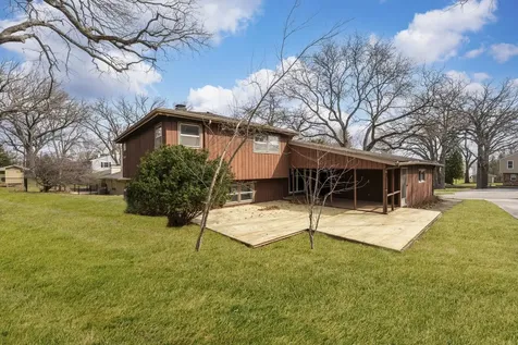 2205 Country Knoll Lane Elgin IL 60123