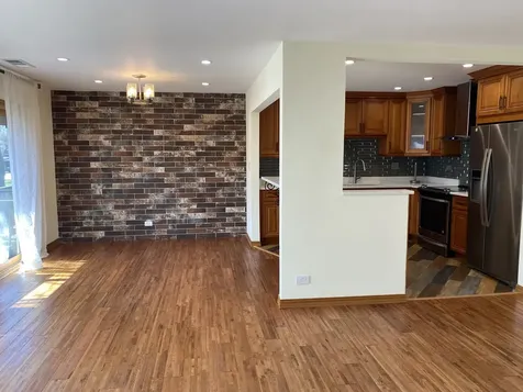 50 Plymouth Court Naperville IL 60565