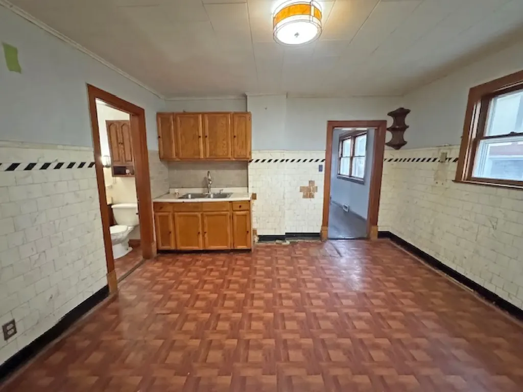 2024 Union Street Blue Island IL 60406