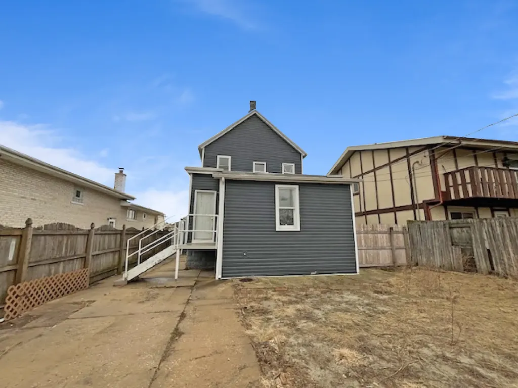 2024 Union Street Blue Island IL 60406