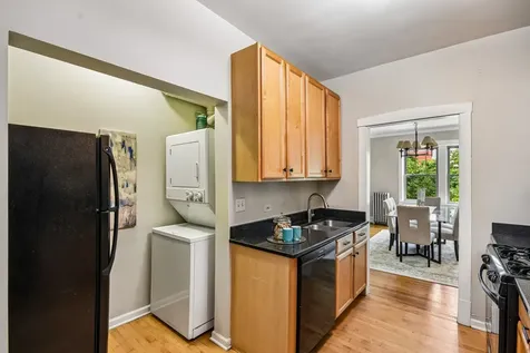 240 South Maple Avenue Oak Park IL 60302