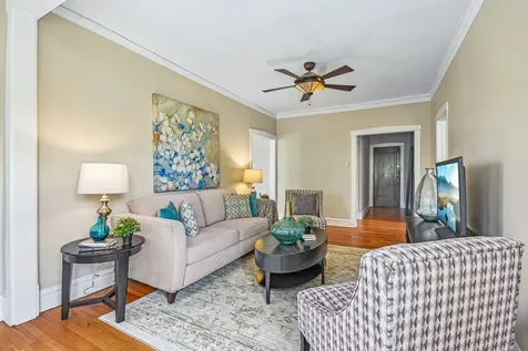 240 South Maple Avenue Oak Park IL 60302