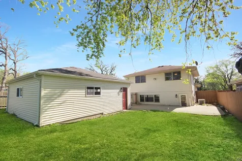 15842 Lavergne Avenue Oak Forest IL 60452