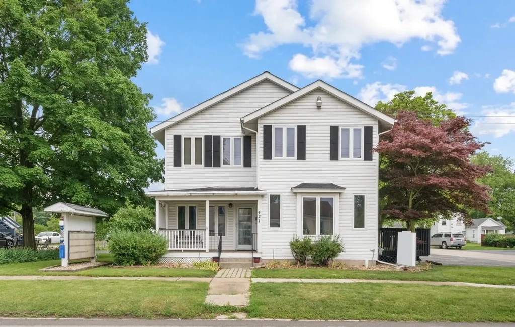 421 E Church Street Sandwich IL 60548