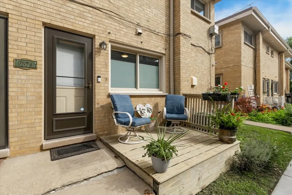 6524 North Northwest Highway Chicago IL 60631