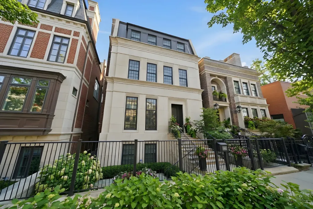 1703 North Dayton Street Chicago IL 60614