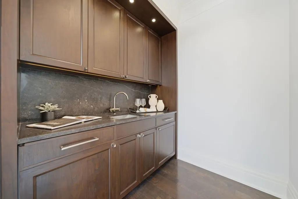 1703 North Dayton Street Chicago IL 60614
