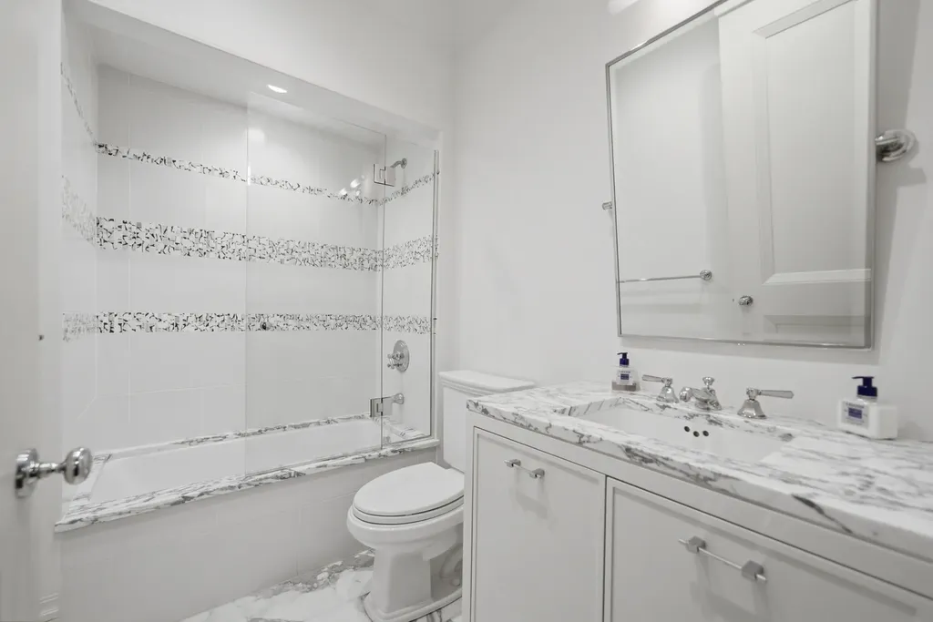 1703 North Dayton Street Chicago IL 60614