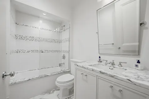 1703 North Dayton Street Chicago IL 60614