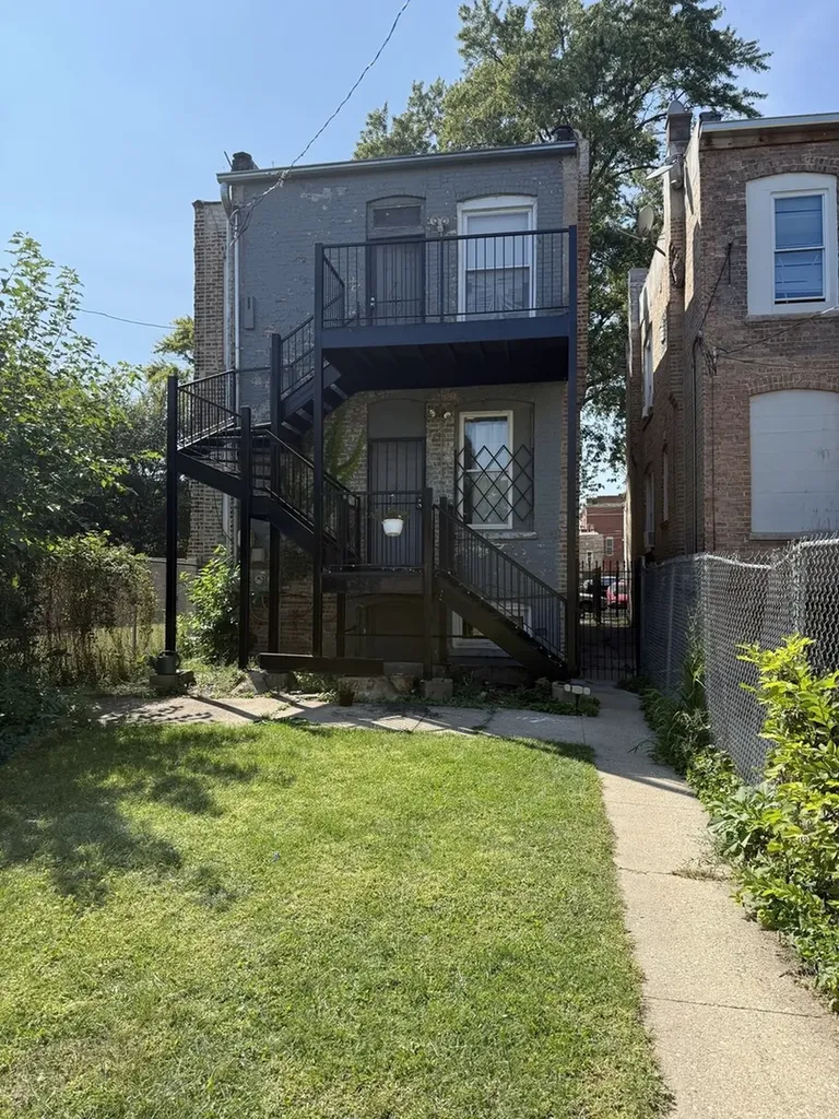 625 North Monticello Avenue Chicago IL 60624