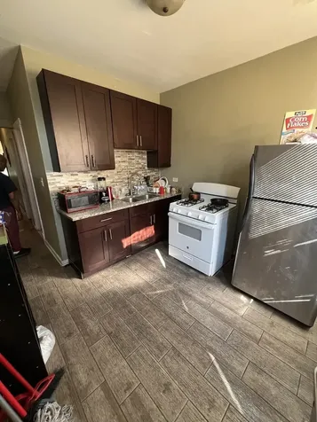 625 North Monticello Avenue Chicago IL 60624