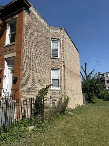 625 North Monticello Avenue Chicago IL 60624