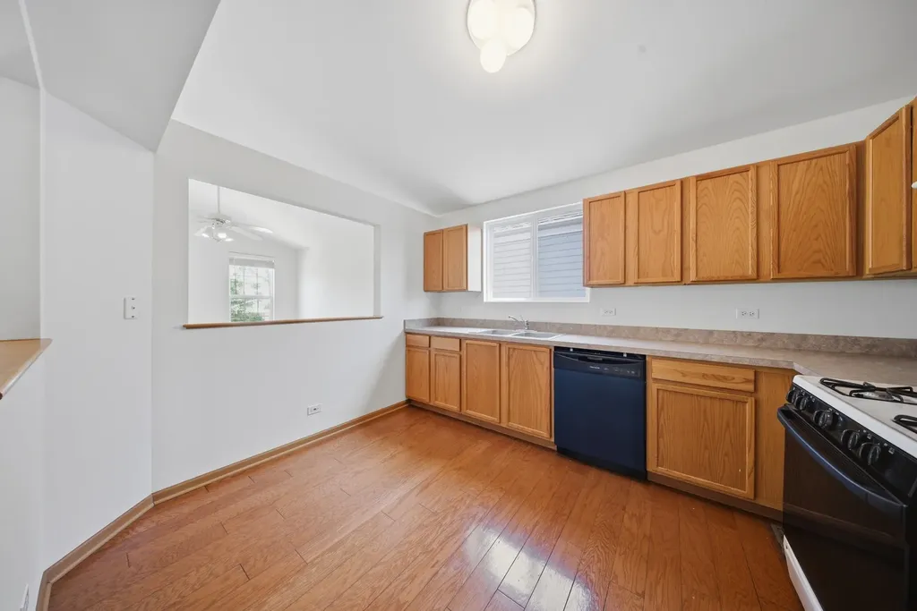 1637 Linden Park Lane Aurora IL 60504