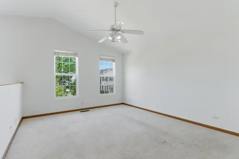 1637 Linden Park Lane Aurora IL 60504