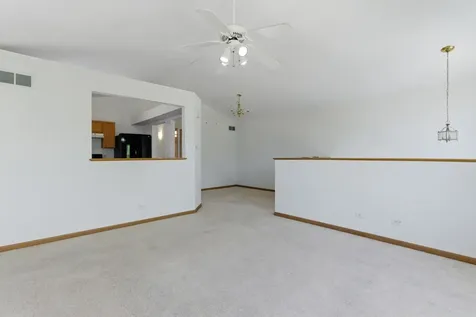 1637 Linden Park Lane Aurora IL 60504