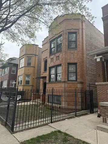 5328 West Drummond Place Chicago IL 60639