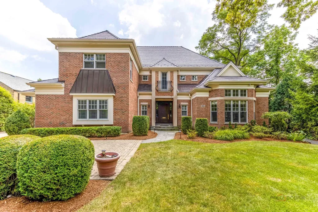 64 Crescent Drive Glencoe IL 60022