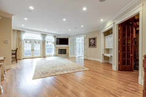 64 Crescent Drive Glencoe IL 60022