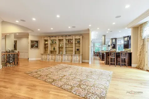 64 Crescent Drive Glencoe IL 60022