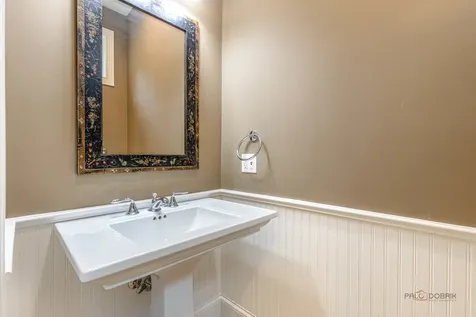 64 Crescent Drive Glencoe IL 60022