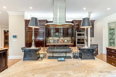 64 Crescent Drive Glencoe IL 60022