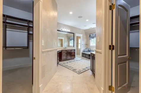 64 Crescent Drive Glencoe IL 60022