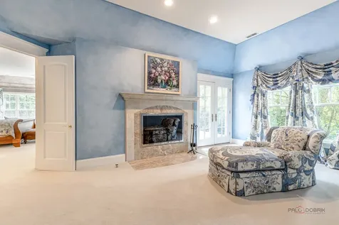 64 Crescent Drive Glencoe IL 60022