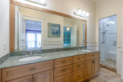 64 Crescent Drive Glencoe IL 60022