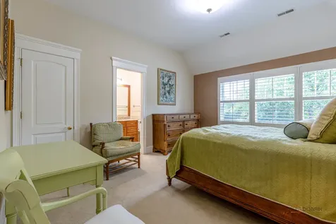 64 Crescent Drive Glencoe IL 60022