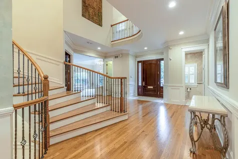 64 Crescent Drive Glencoe IL 60022