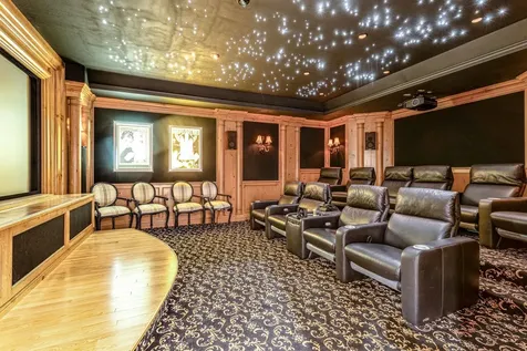 64 Crescent Drive Glencoe IL 60022