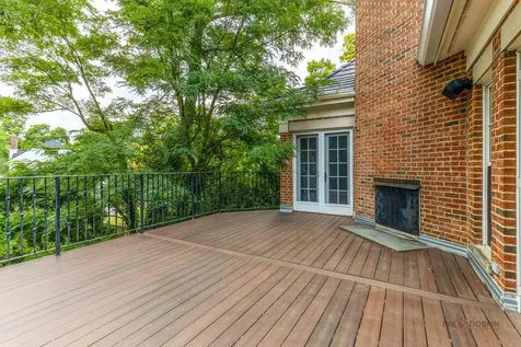 64 Crescent Drive Glencoe IL 60022
