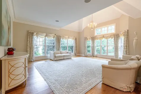 64 Crescent Drive Glencoe IL 60022