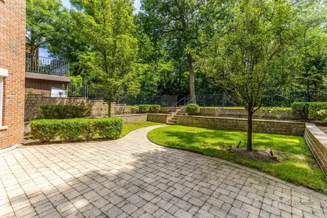 64 Crescent Drive Glencoe IL 60022