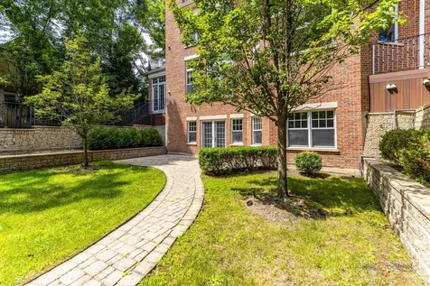 64 Crescent Drive Glencoe IL 60022