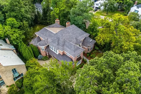 64 Crescent Drive Glencoe IL 60022