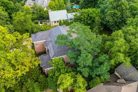 64 Crescent Drive Glencoe IL 60022