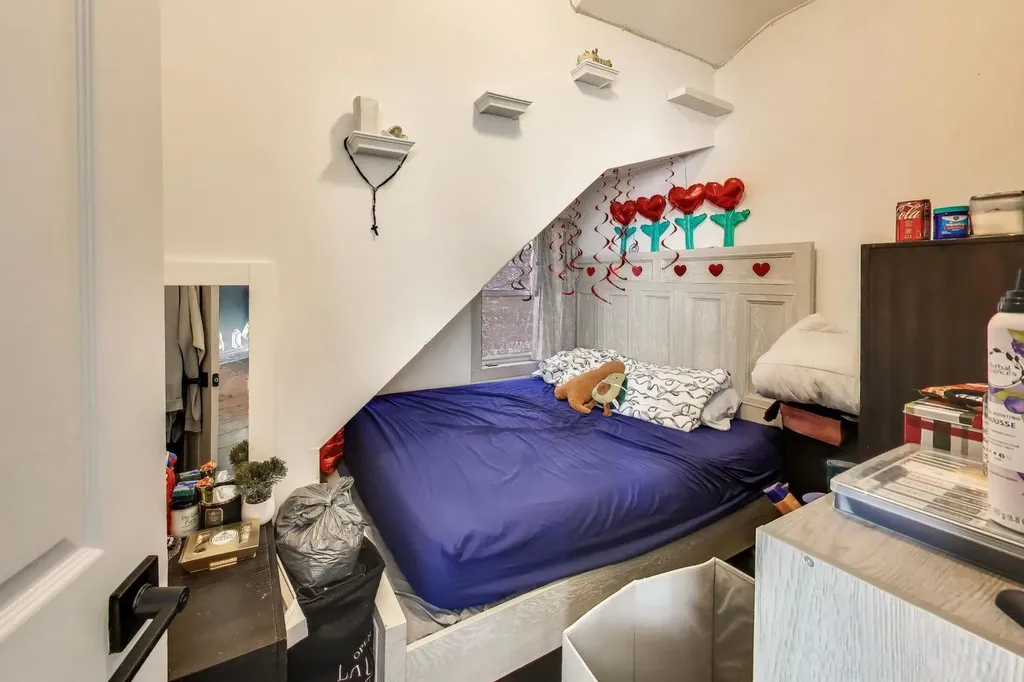4862 West Cortland Street Chicago IL 60639