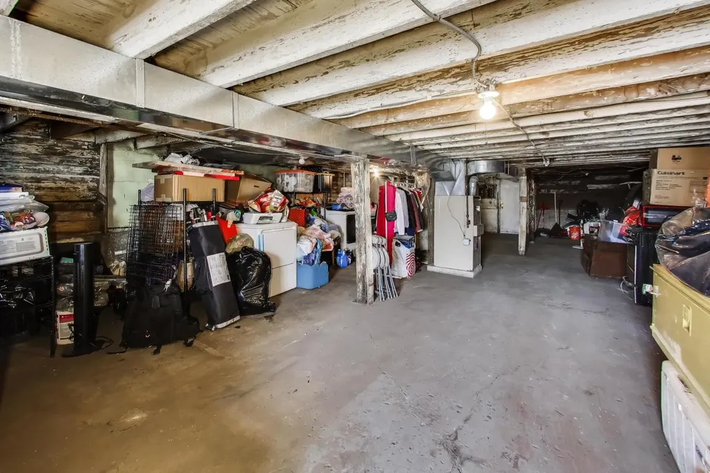 4862 West Cortland Street Chicago IL 60639