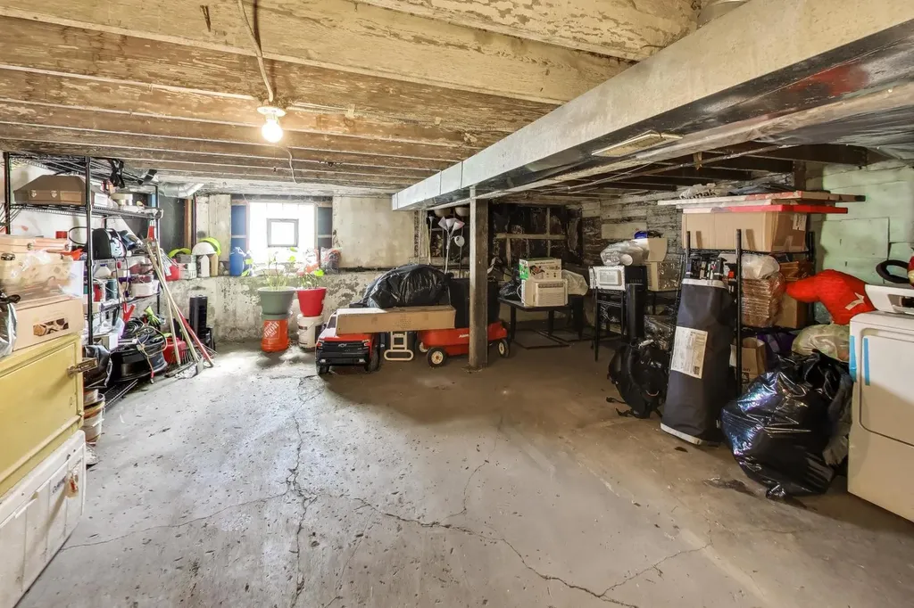 4862 West Cortland Street Chicago IL 60639