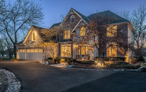 842 North Bennett Street Geneva IL 60134