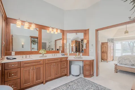 842 North Bennett Street Geneva IL 60134