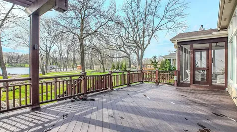 842 North Bennett Street Geneva IL 60134