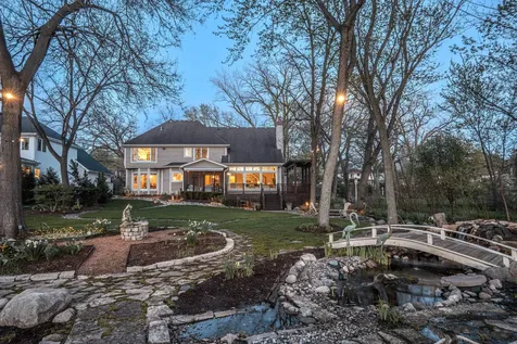 842 North Bennett Street Geneva IL 60134