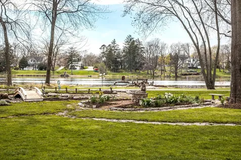 842 North Bennett Street Geneva IL 60134